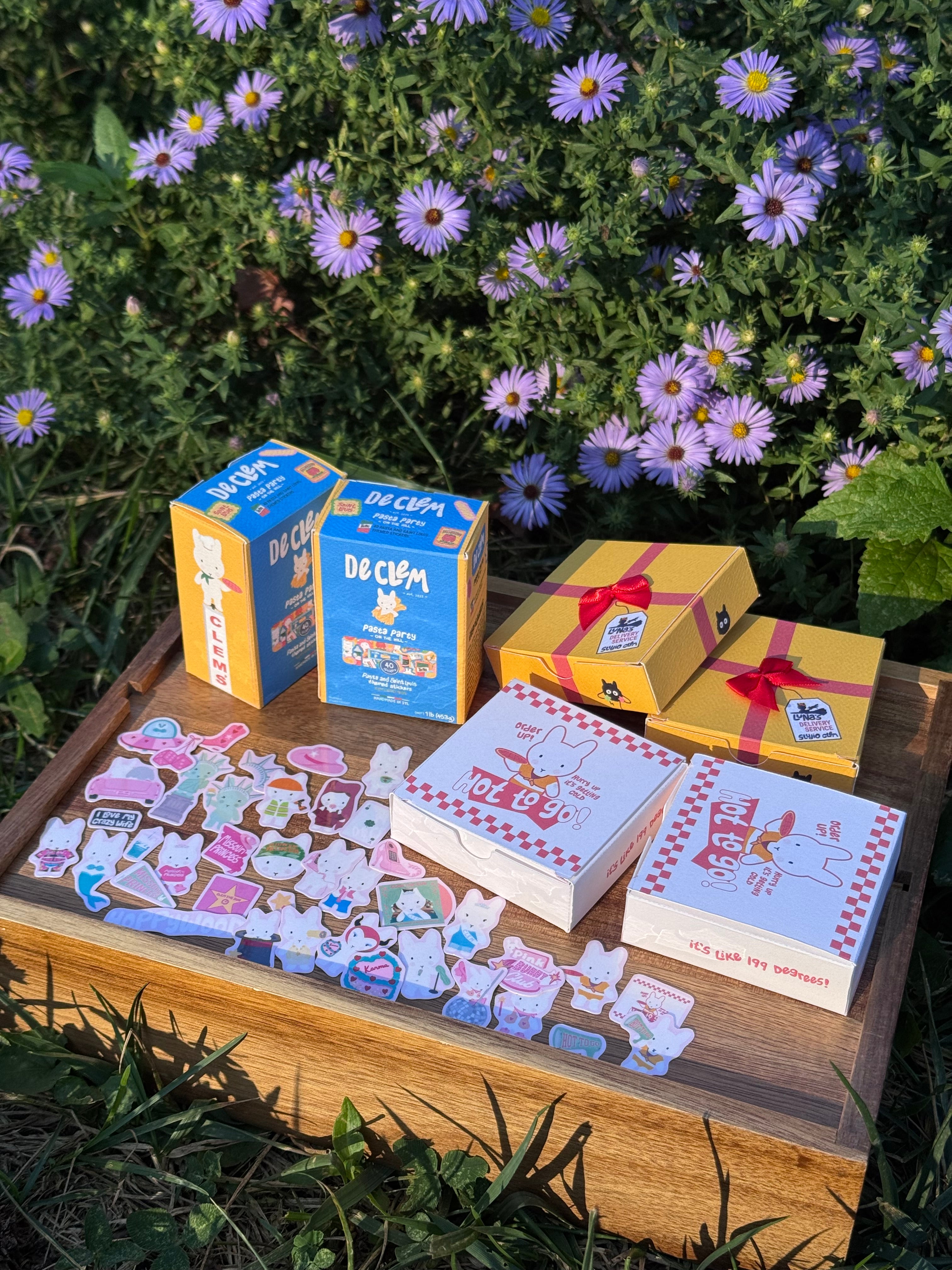 HOT TO GO! Mini Sticker Box